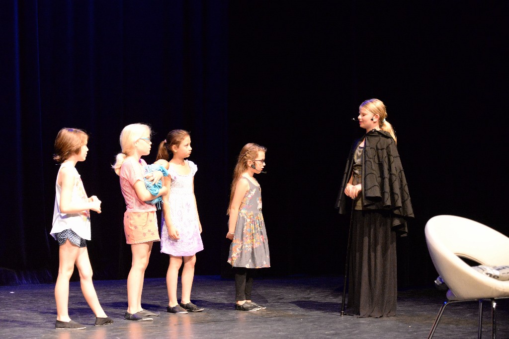 ../Images/Musical Nanny de Vries 136.jpg